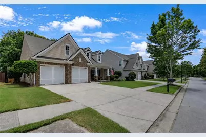 2511 Southhaven Lane, Buford, GA 30519 - Photo 3