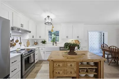 4345 Woodfield Drive, Gainesville, GA 30507 - Photo 7