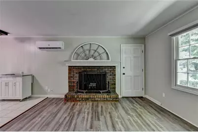 4690 Sewell Drive, Cumming, GA 30028 - Photo 5