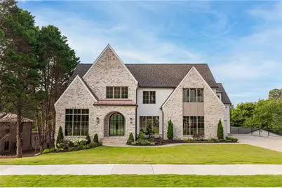 228 Thomas Circle, Roswell, GA 30075 - Photo 1