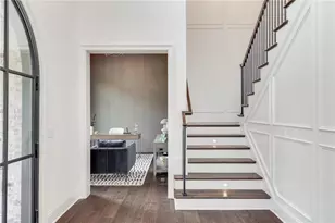 228 Thomas Cir, Roswell, GA 30075 - Photo 5