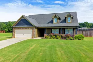82 Lake Point Ct, Jefferson, GA 30549 - Photo 3