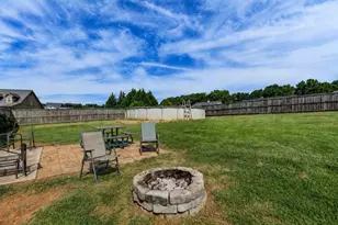 82 Lake Point Ct, Jefferson, GA 30549 - Photo 43