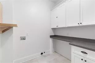 178 Watson Cir SE, Atlanta, GA 30317 - Photo 37