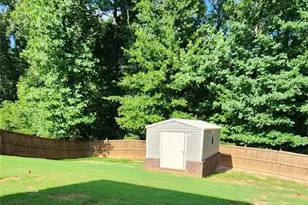 4050 Madison Acres Dr, Locust Grove, GA 30248 - Photo 9