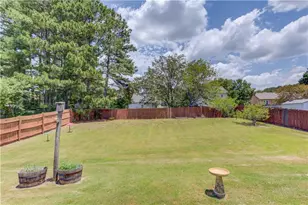 2292 Red Rose Ln, Loganville, GA 30052 - Photo 17