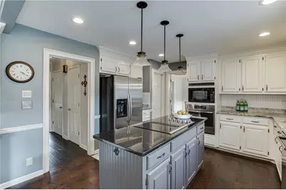 1331 Lakeshore Drive, Snellville, GA 30078 - Photo 15