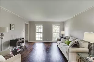 1331 Lakeshore Dr, Snellville, GA 30078 - Photo 7