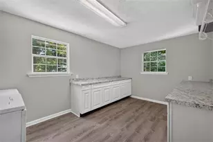 1074 Westchester Dr SW, Lilburn, GA 30047 - Photo 33