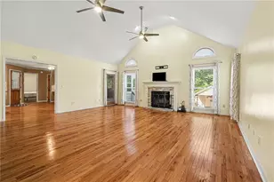 2822 Green Rd, Loganville, GA 30052 - Photo 5