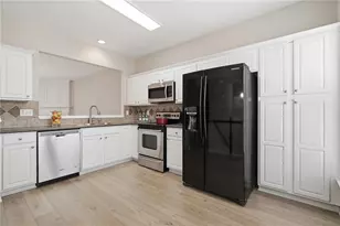 1317 Thornborough Dr, Alpharetta, GA 30004 - Photo 17
