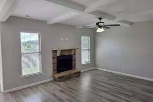 3639 Lake End Dr, Loganville, GA 30052 - Photo 11