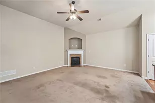 204 Oakleaf Dr, Acworth, GA 30102 - Photo 5