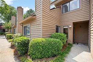 304 Parkaire Crossing, Marietta, GA 30068 - Photo 3