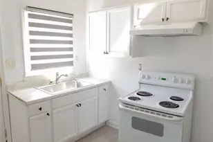 2718 Miles Cir, Atlanta, GA 30344 - Photo 3