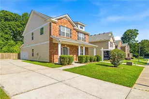 9 Matador Way, Newnan, GA 30263 - Photo 1