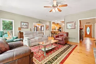 278 Bellflower Dr, Jasper, GA 30143 - Photo 5
