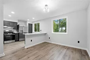 2085 Fairways Ct NW, Kennesaw, GA 30144 - Photo 17