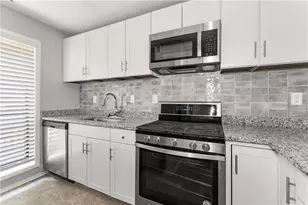 308 Cumberland Ct SE, Smyrna, GA 30080 - Photo 3