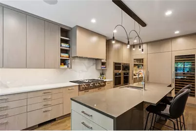 2525 Peachtree Road NE #32, Atlanta, GA 30305 - Photo 13