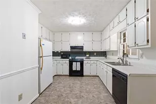 2160 Logan Dr, Jonesboro, GA 30236 - Photo 13