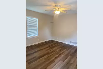721 Mill Street SE, Gainesville, GA 30501 - Photo 9