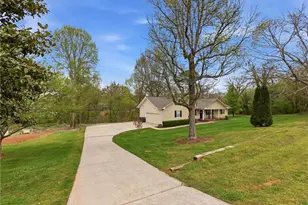 205 Cook St, Alto, GA 30510 - Photo 33