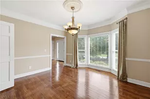 4713 Bedford Glenn, Flowery Branch, GA 30542 - Photo 7