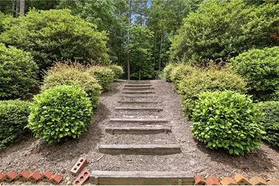 4713 Bedford Glenn, Flowery Branch, GA 30542 - Photo 41