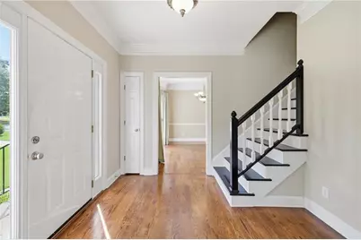 4713 Bedford Glenn, Flowery Branch, GA 30542 - Photo 3