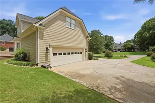 4713 Bedford Glenn, Flowery Branch, GA 30542 - Photo 47