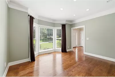 4713 Bedford Glenn, Flowery Branch, GA 30542 - Photo 5