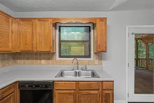 380 N Victoria Rd, Woodstock, GA 30189 - Photo 21