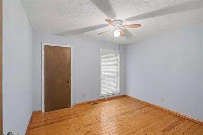380 N Victoria Road, Woodstock, GA 30189 - Photo 27