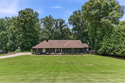 143 Woodlake Drive, Gainesville, GA 30506 - Photo 3