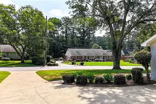 1256 Longwood Dr SW, Marietta, GA 30008 - Photo 9