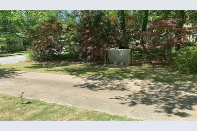 3629 Embry Circle Circle, Atlanta, GA 30341 - Photo 5