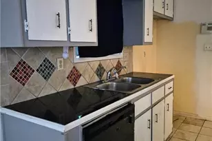 1761 Kristi Dr, Lawrenceville, GA 30043 - Photo 3