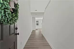 5760 Flint Ln, Cumming, GA 30028 - Photo 5