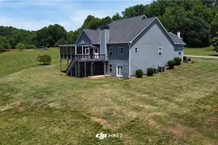 132 Blue Sky Dr, Dawsonville, GA 30534 - Photo 9