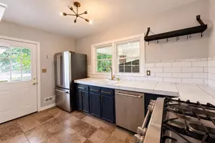 1194 Houston Mill Rd NE, Atlanta, GA 30329 - Photo 3