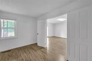 1242 Cooper Rd, Snellville, GA 30078 - Photo 27