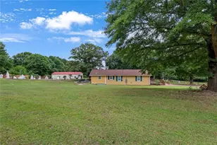 1242 Cooper Rd, Snellville, GA 30078 - Photo 7