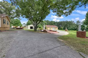 1242 Cooper Rd, Snellville, GA 30078 - Photo 3