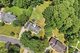 870 Springtime Dr, Lawrenceville, GA 30043 - Photo 3