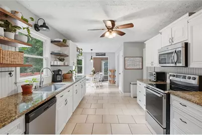 870 Springtime Drive, Lawrenceville, GA 30043 - Photo 17