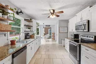 870 Springtime Dr, Lawrenceville, GA 30043 - Photo 17