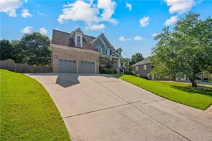 3070 Sweet Basil Ln, Loganville, GA 30052 - Photo 3