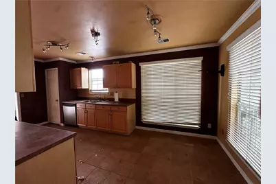 6364 Phillips Court, Lithonia, GA 30058 - Photo 13