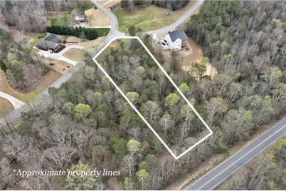 240 Woodmont Drive, Cornelia, GA 30531 - Photo 5